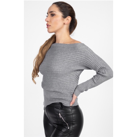 Gray one shoulder ribbed sweater - Picture 5 of 6